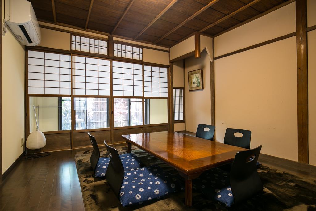 Вилла Kyoto Yadomachi Kamishichiken Экстерьер фото